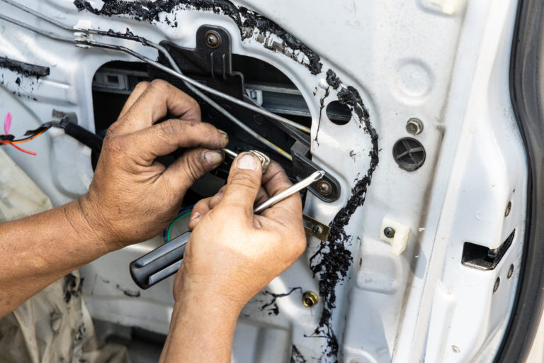 wire switches fixing scaled 24/7 car and door unlocking services in pinellas park, fl
